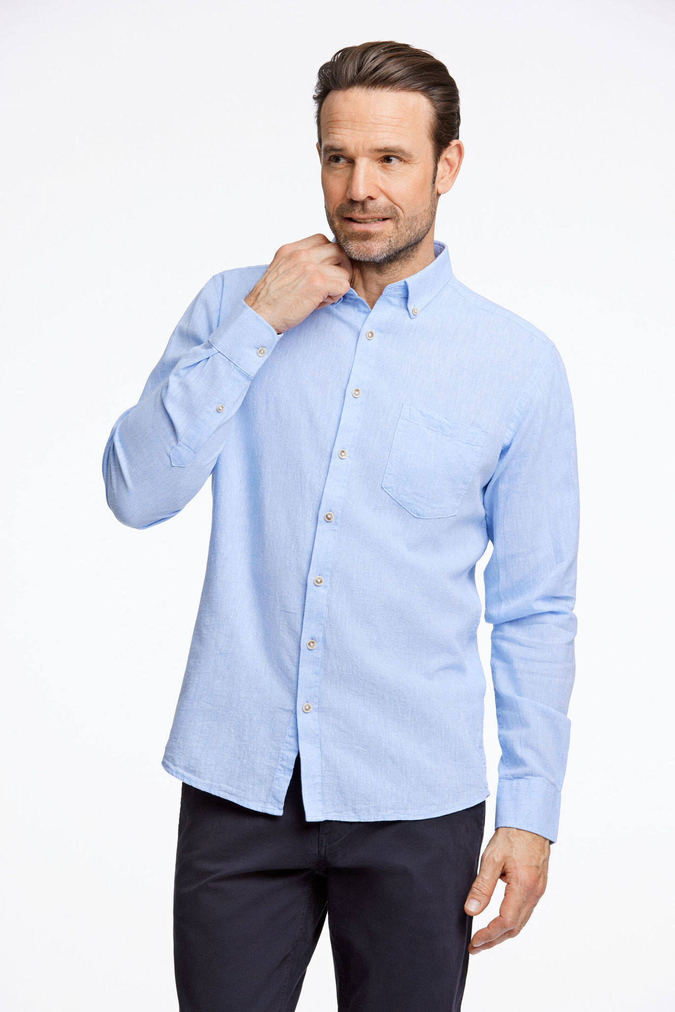 comfort-fit Kurzarm-Baumwollhemd von Casa Moda in der kühlen Sommerfarbe weiss, ideal kombinierbar zu Sommerhosen, Shorts und Bermudas