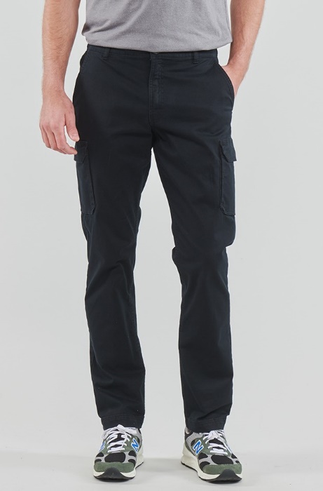 Grosse Auswahl an Baumwollhosen in Chinos- und Jeans-Form der Marken Brühl, Luigi Morini, Marcello Marabotti und Redpoint