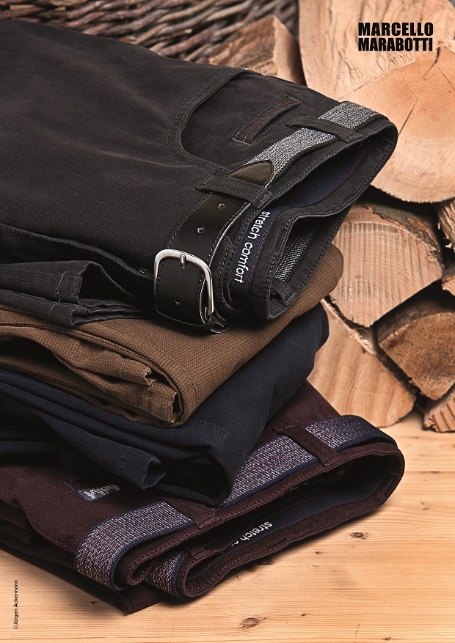 Hemden aus 100% Baumwolle der Marken